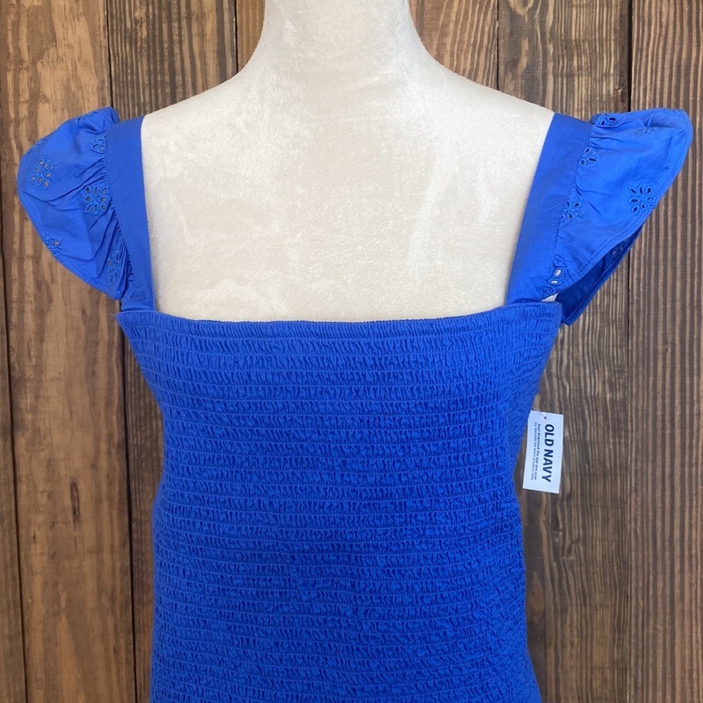 Fitted Ruffle-Trim Smocked Cropped Top for Women - Picture 4 of 8